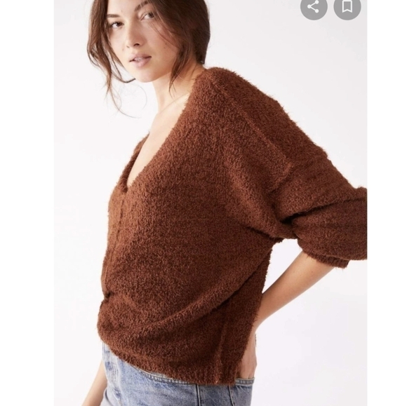 Free PEOPLE icing v neck pullover sweater knit - Picture 4 of 13